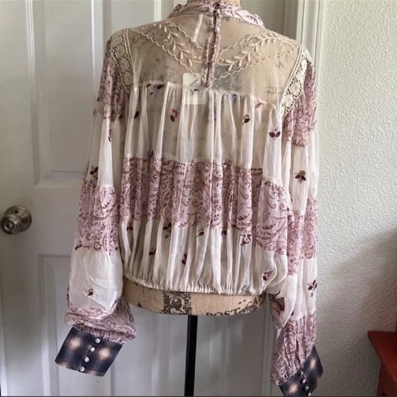 🦄UNICORN FIND🦄NWT Free People | Fiona Lace Peasant Blouse - Picture 5 of 14